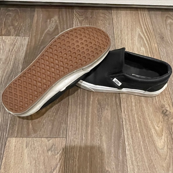 VANS - Picture 5 of 5